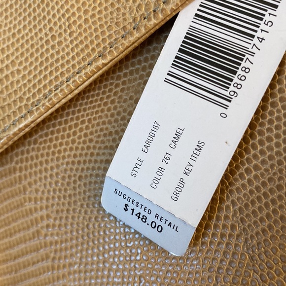 New Ellen Tracey Beautiful Clutch Handbag - Picture 12 of 12